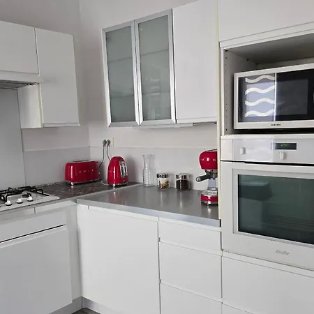 Apartment 160m Bright Flat In