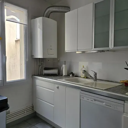 160m Bright Flat In Apartment *