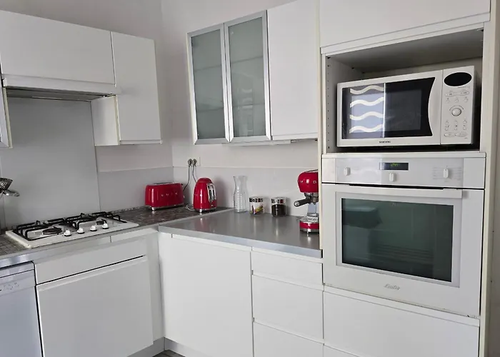 Apartment 160m Bright Flat In